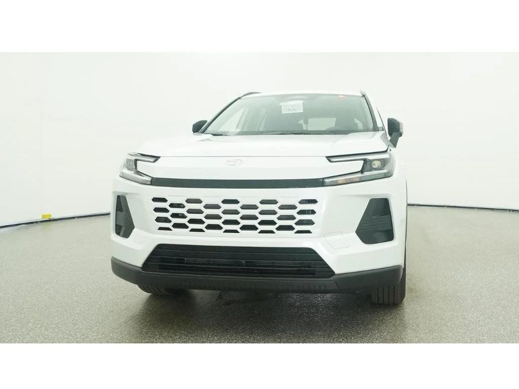 New 2026 Wind Chill Pearl Toyota XLE Premium image 38
