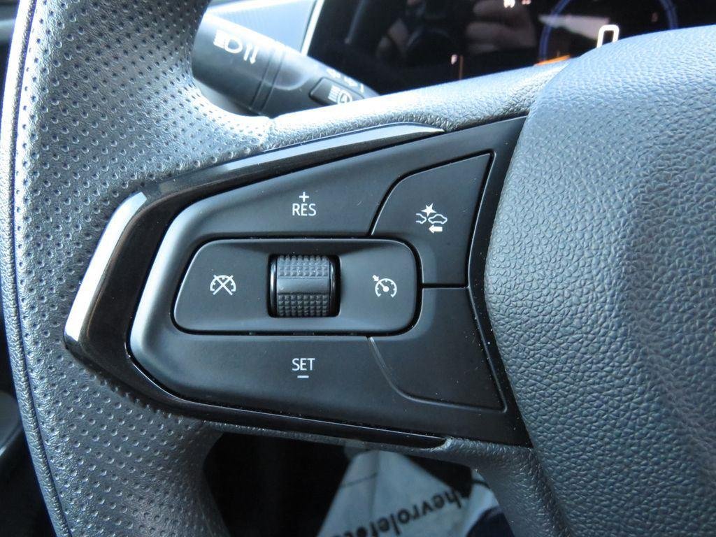 Used 2024 Crimson Chevrolet LT image 30