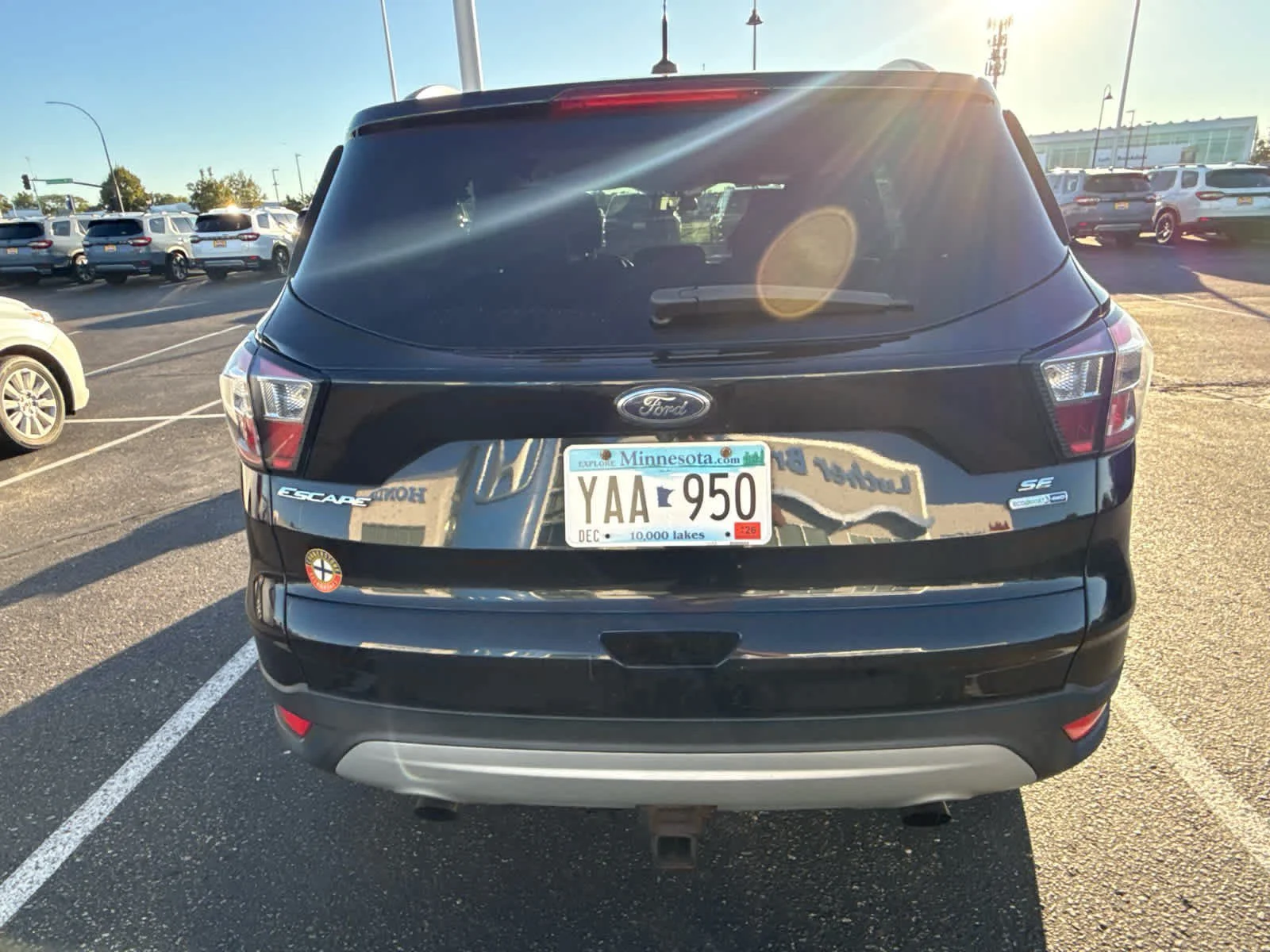 Used 2018 Shadow Black Ford SE image 7