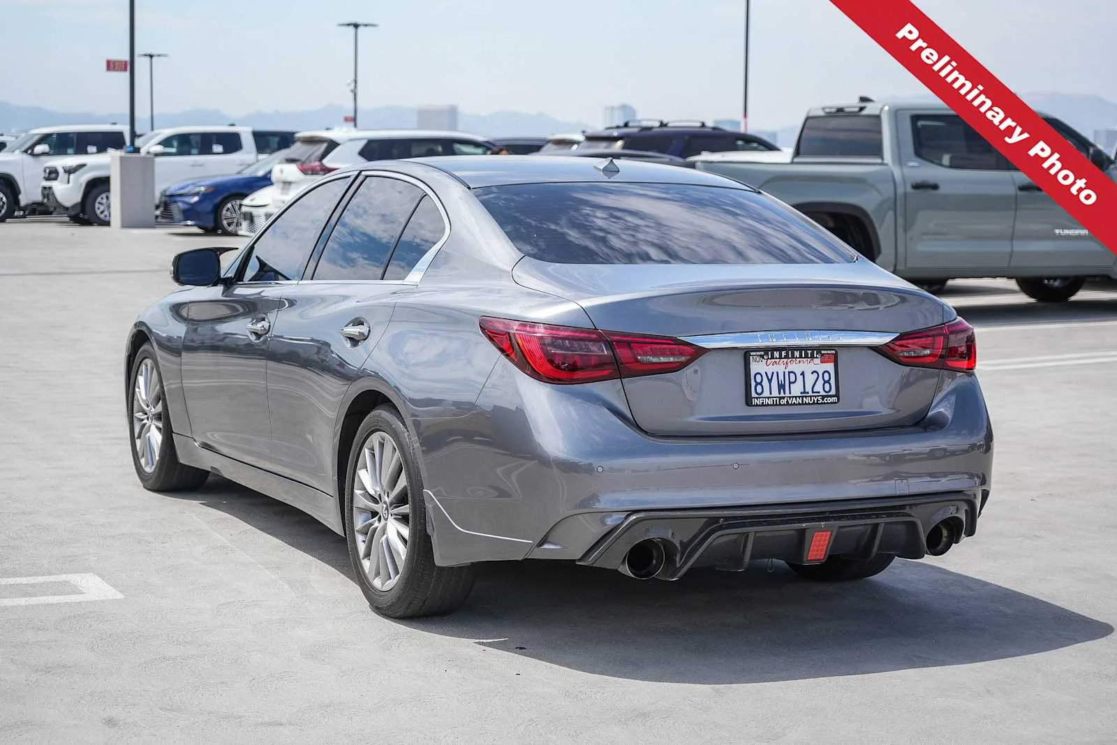Used 2022 Graphite Shadow INFINITI LUXE image 8