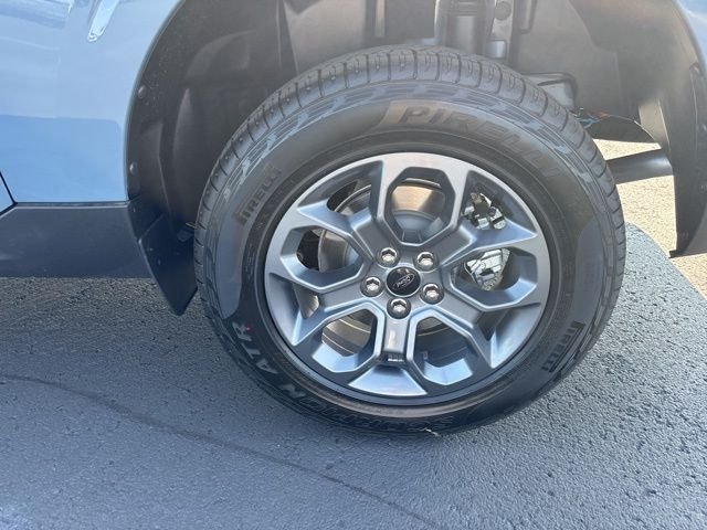 New 2025 Azure Gray Metallic Tri-Coat Ford XLT image 10