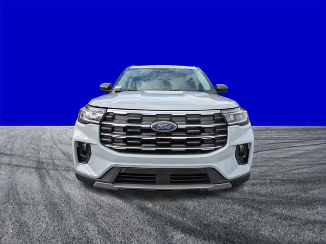 New 2026 Space White Metallic Ford Active image 9