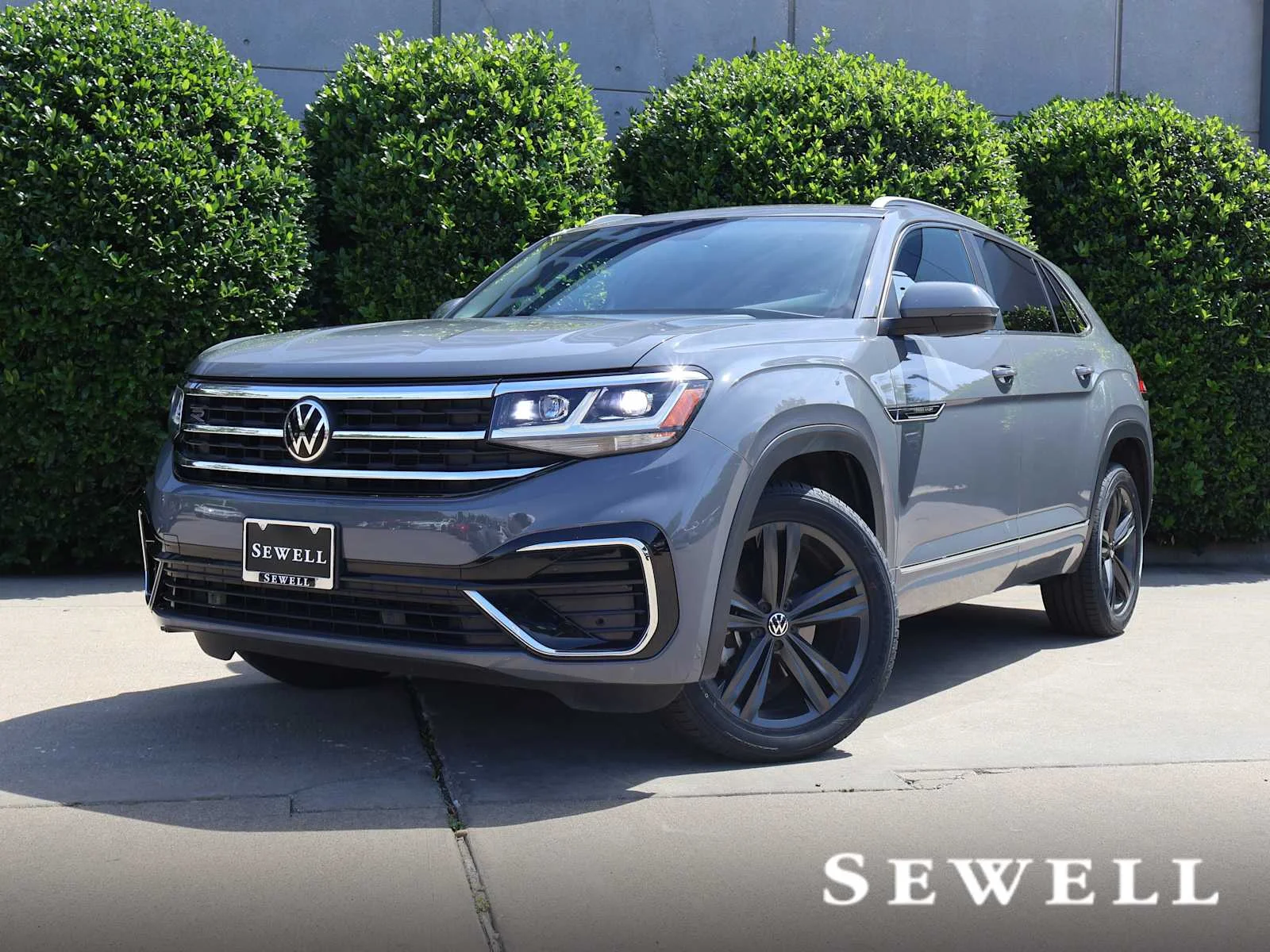 2022 Volkswagen Atlas Cross Sport SEL R-Line