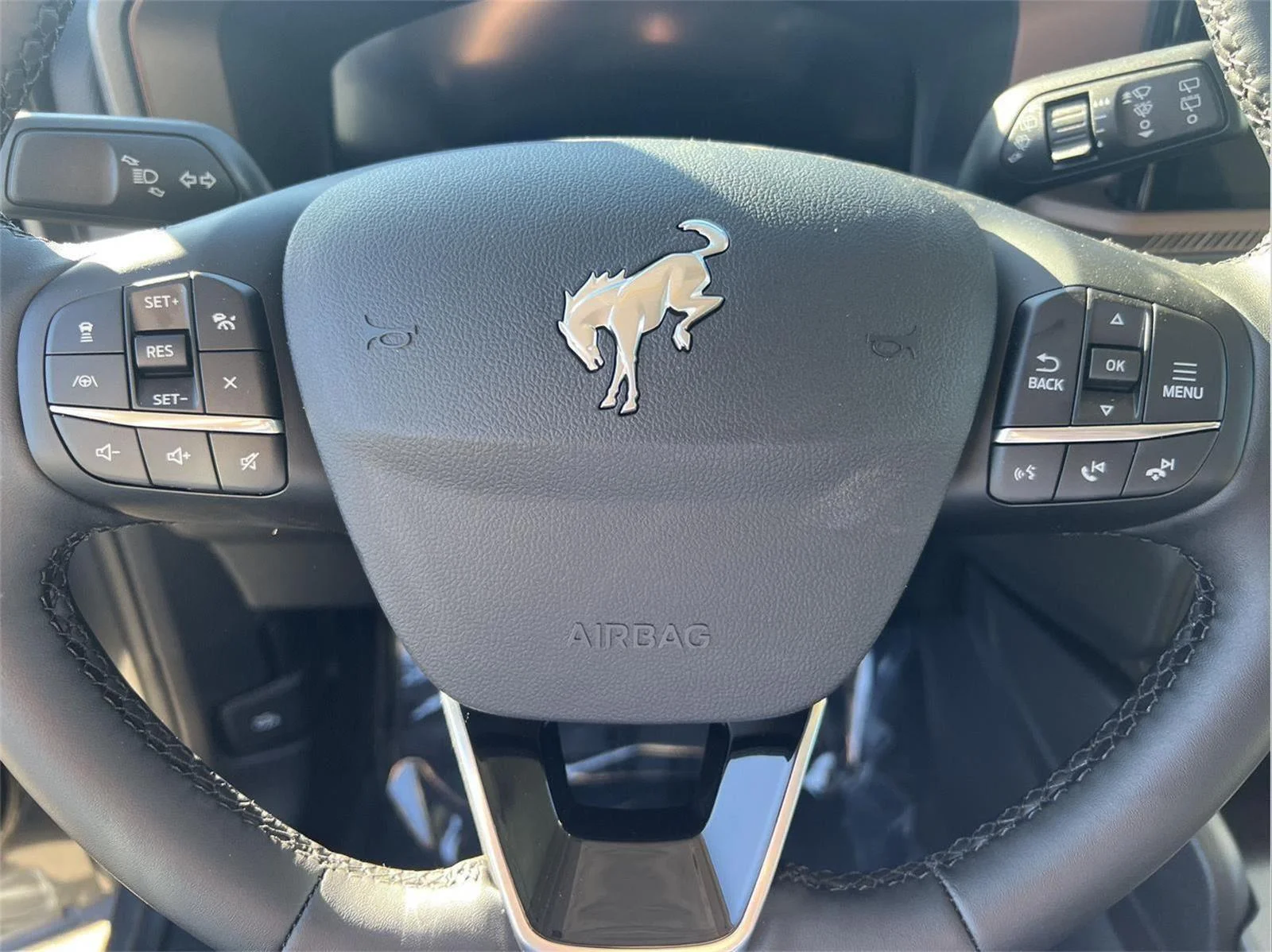 Used 2025 CARBONIZED GRAY METALLIC Ford Outer Banks image 12