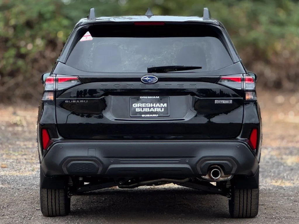 New 2026 CRYSTAL BLACK SILICA Subaru Limited Hybrid image 6