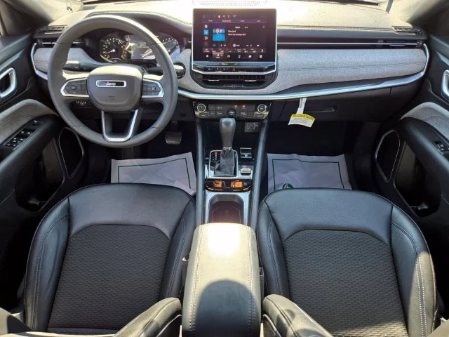 Used 2024 White Jeep Latitude image 15