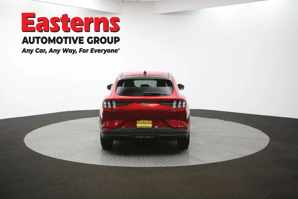 Used 2024 Red Ford Select image 36