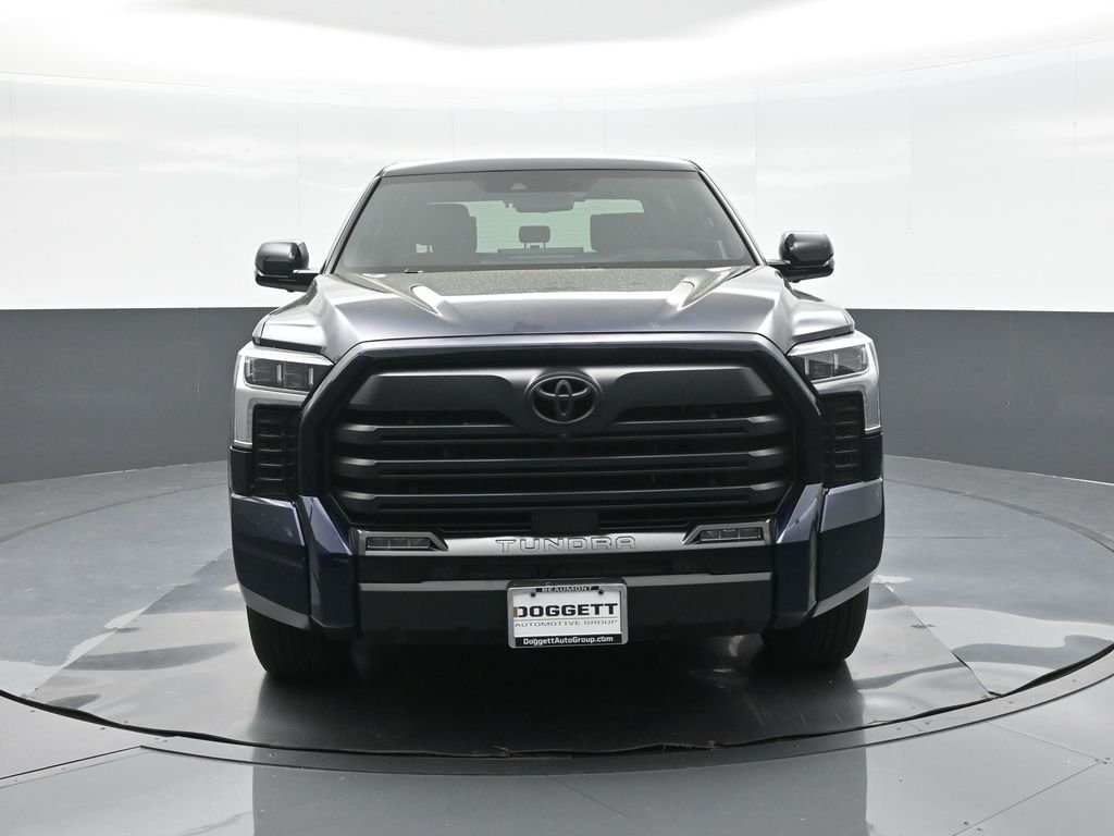 Used 2025  Toyota Limited image 30