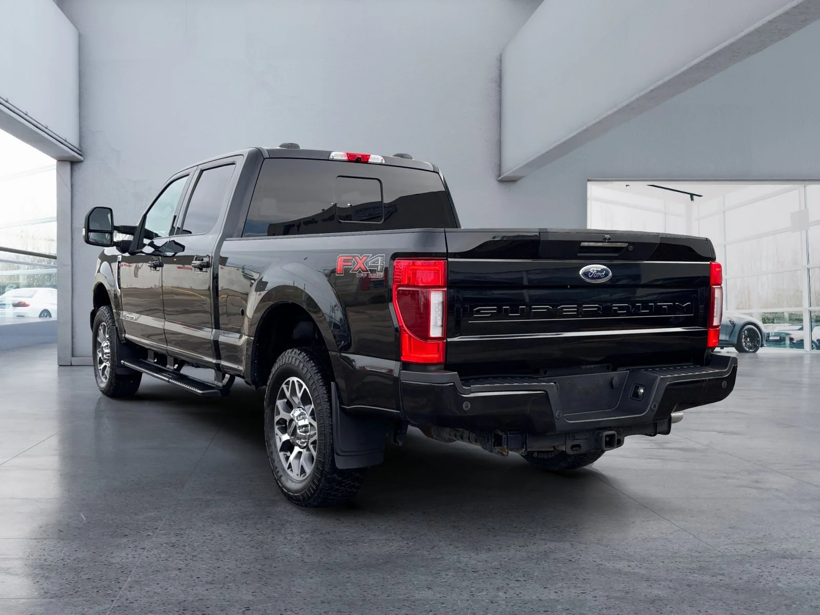 Used 2022 Agate Black Metallic Ford LARIAT image 3
