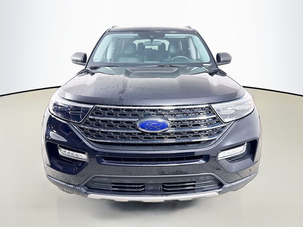 Used 2024 Agate Black Metallic Ford XLT image 7