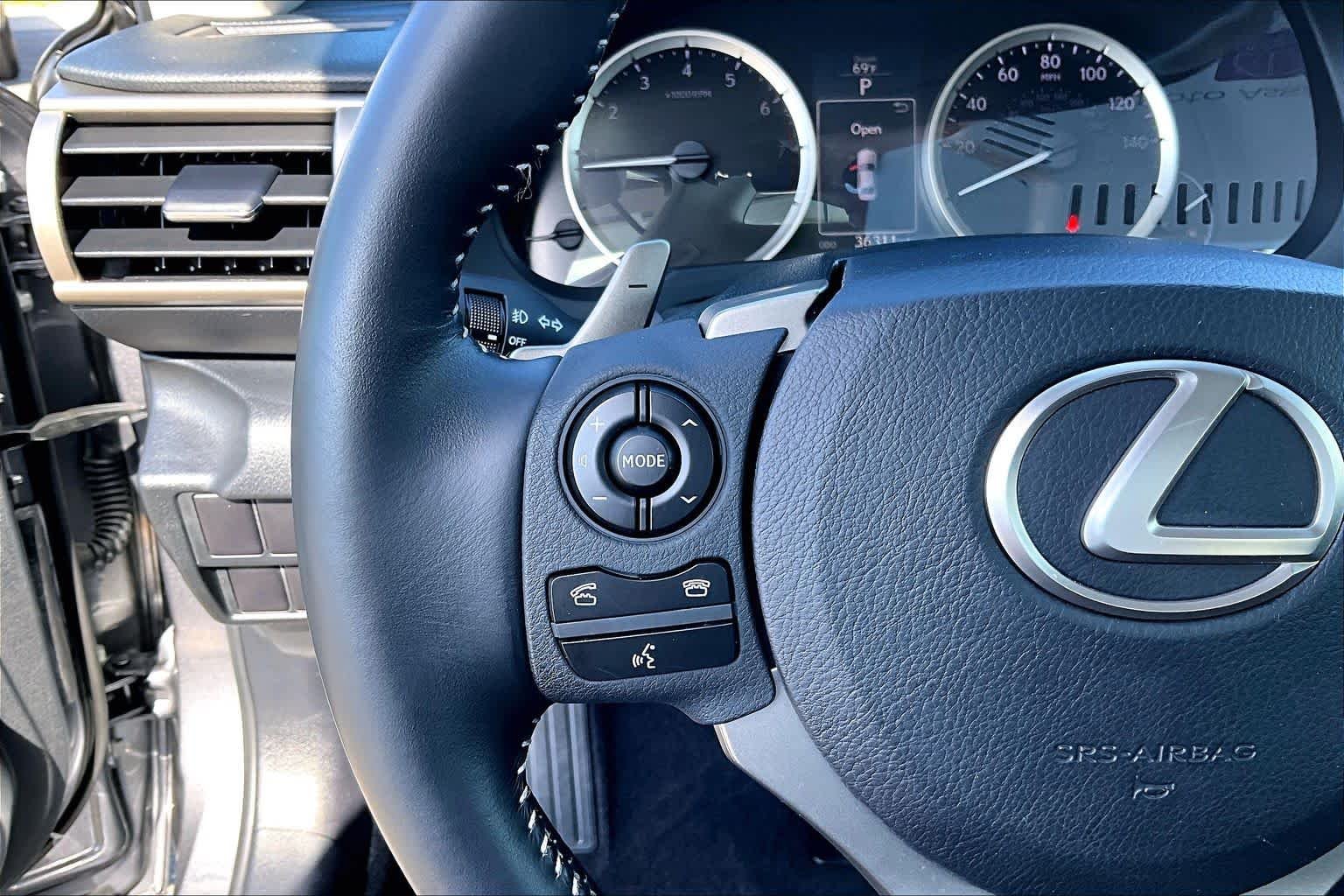 Used 2014 Nebula Gray Pearl Lexus  image 22