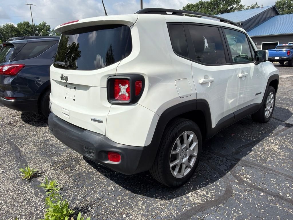 Used 2020 White Jeep Latitude image 7