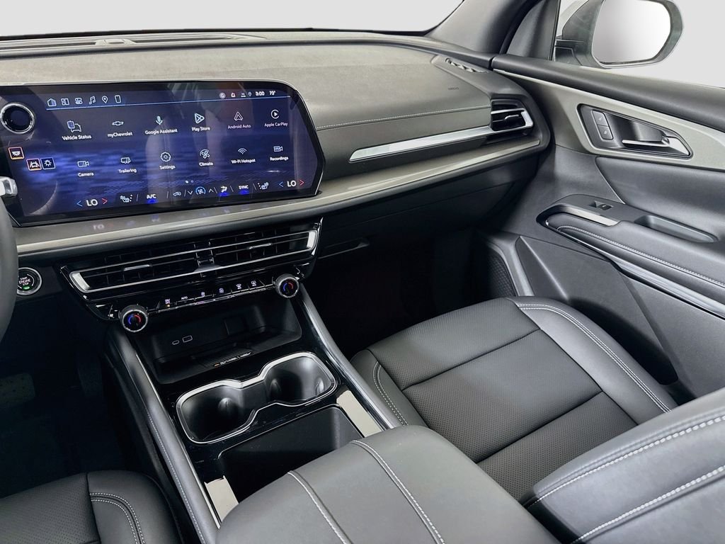 2027 Chevrolet Traverse LT - Photo 22
