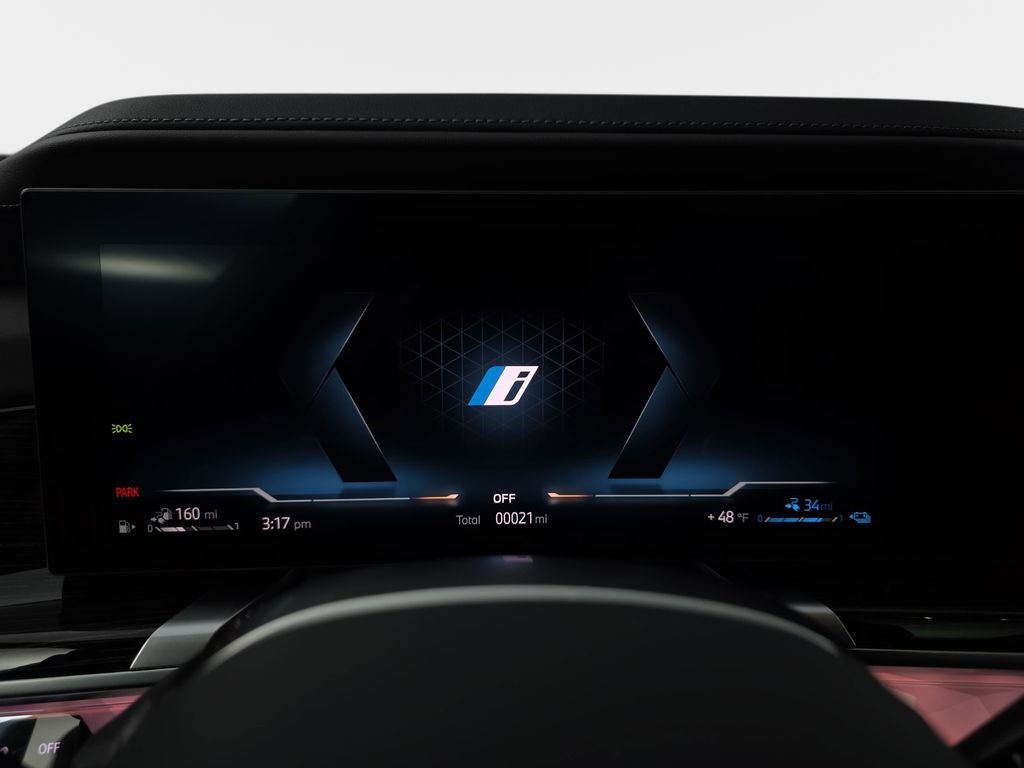 New 2026 Black Sapphire Metallic BMW 750e xDrive image 19