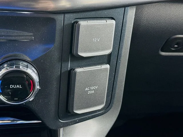 New 2026 White Ford Tremor image 24