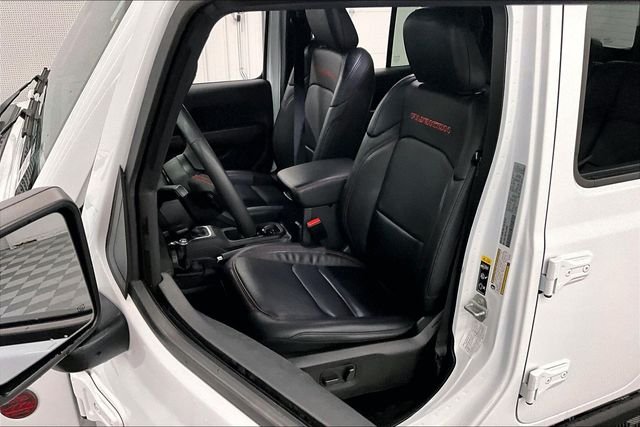 Used 2024 Bright White Clearcoat Jeep Rubicon image 22