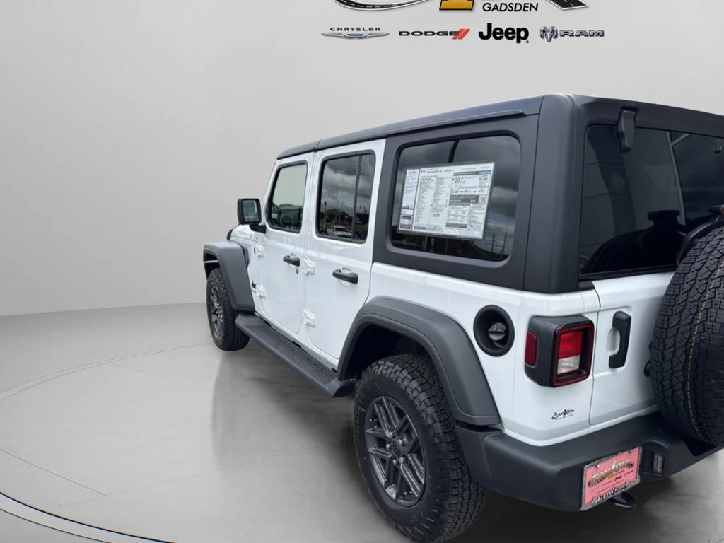 New 2026 Bright White Clear-Coat Exterior Paint Jeep Sport S image 7