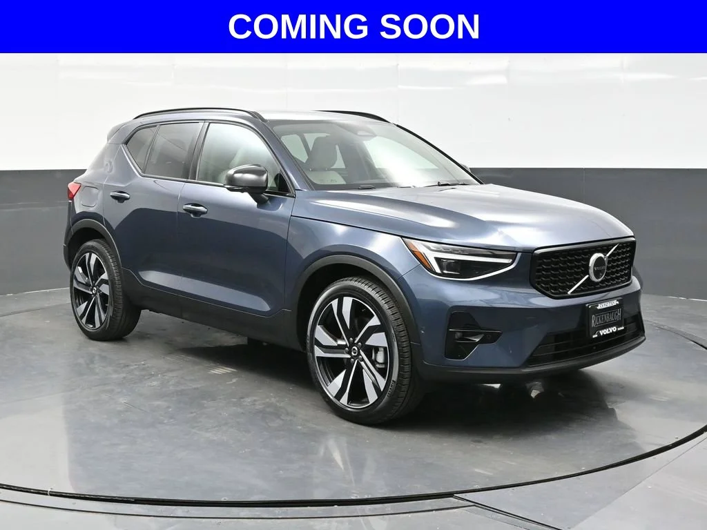 2026 Volvo XC40