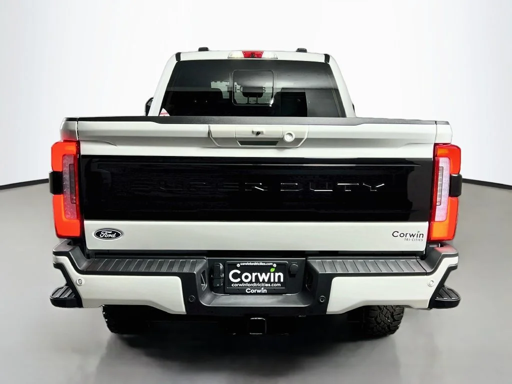 New 2027 Star White Metallic Tri-Coat Ford Platinum image 14