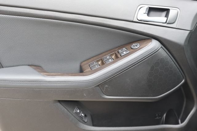 Used 2015  Kia EX image 12