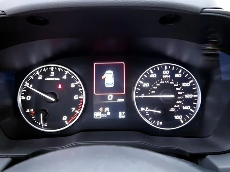 Used 2025 Ice Silver Metallic Subaru Premium image 13