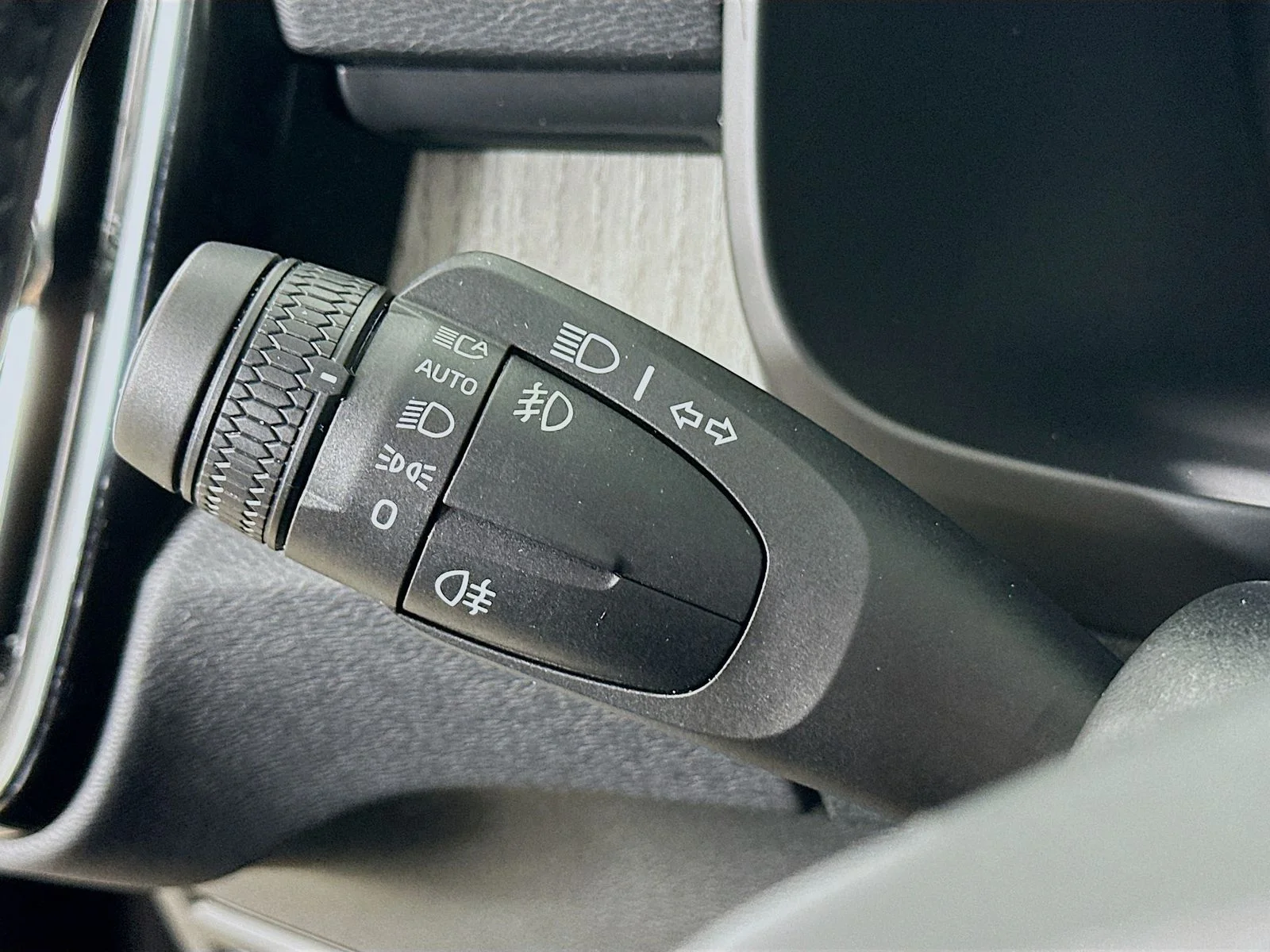 Used 2026  Volvo  image 20