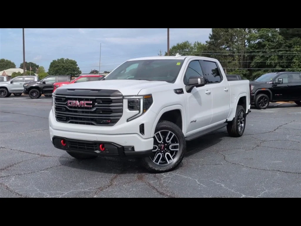 New 2026 Summit White GMC AT4 image 28