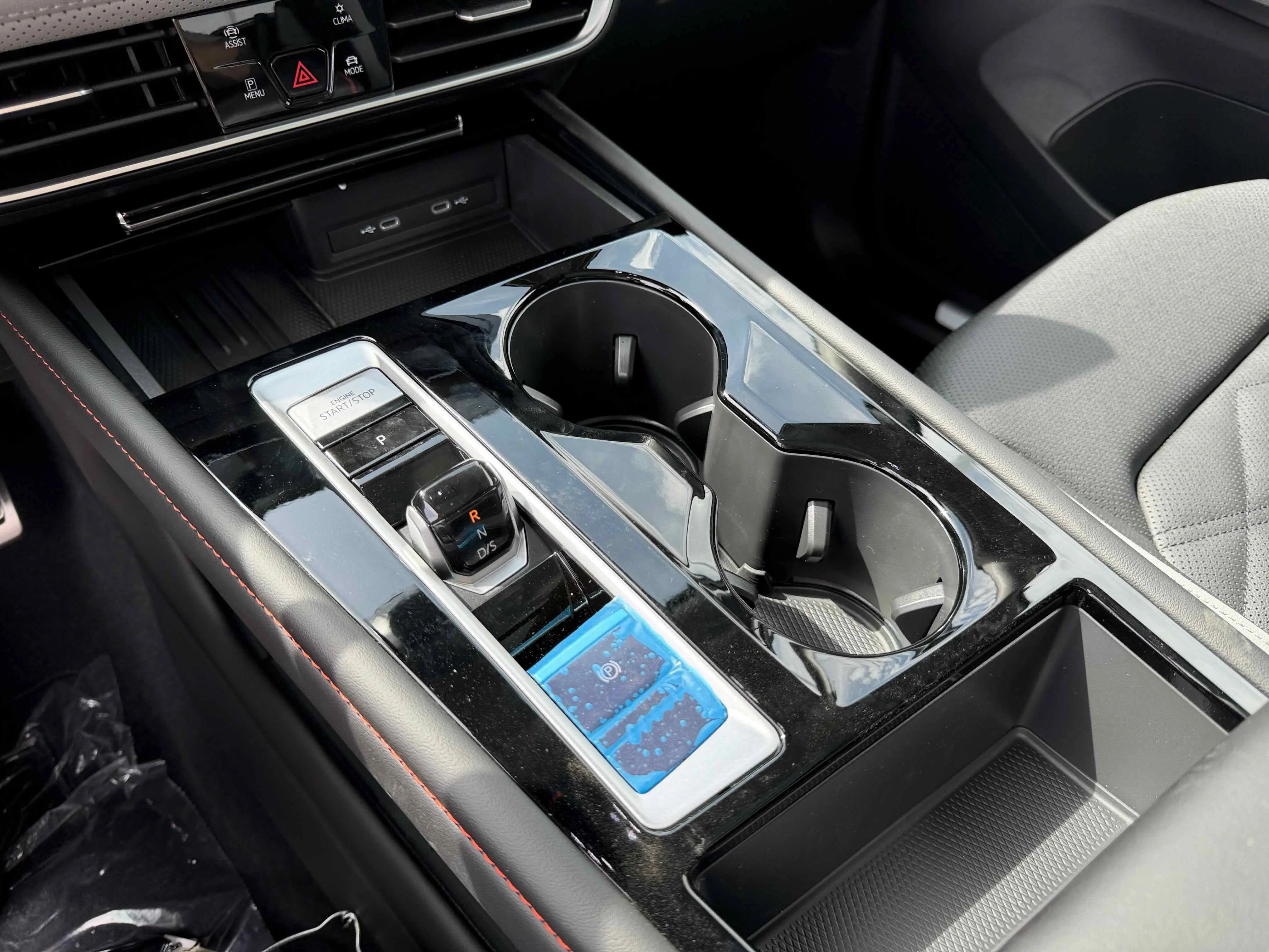 New 2026 Opal White Volkswagen 2.0T Peak Edition image 24