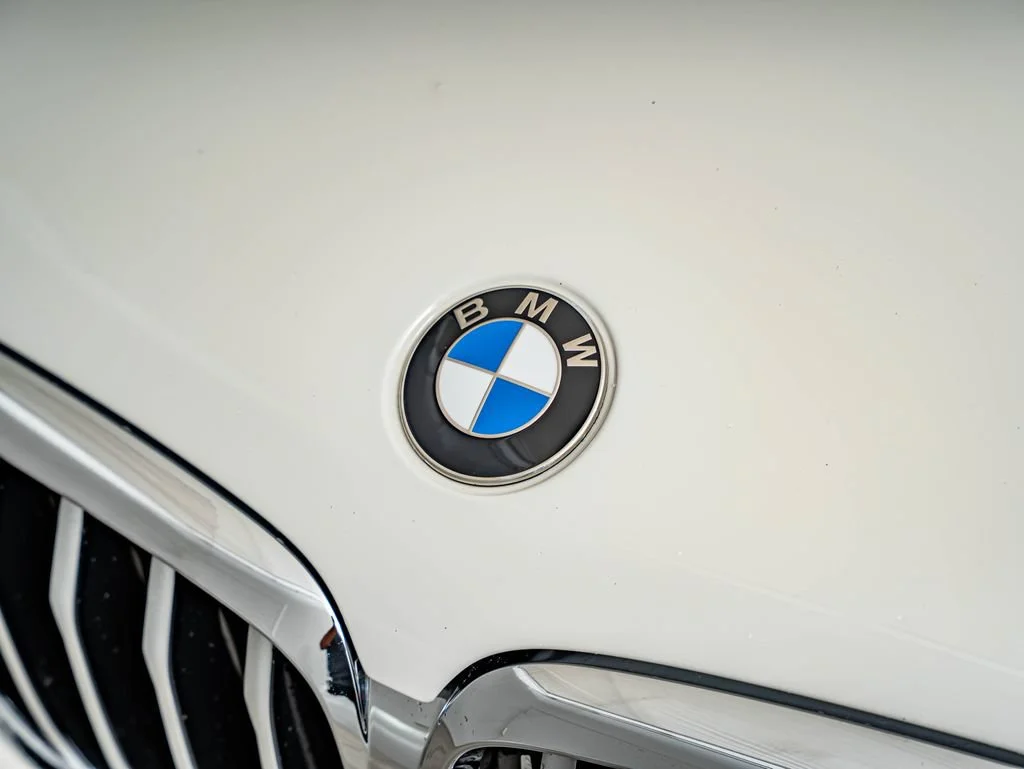 Used 2021 Alpine White BMW xDrive40i image 12