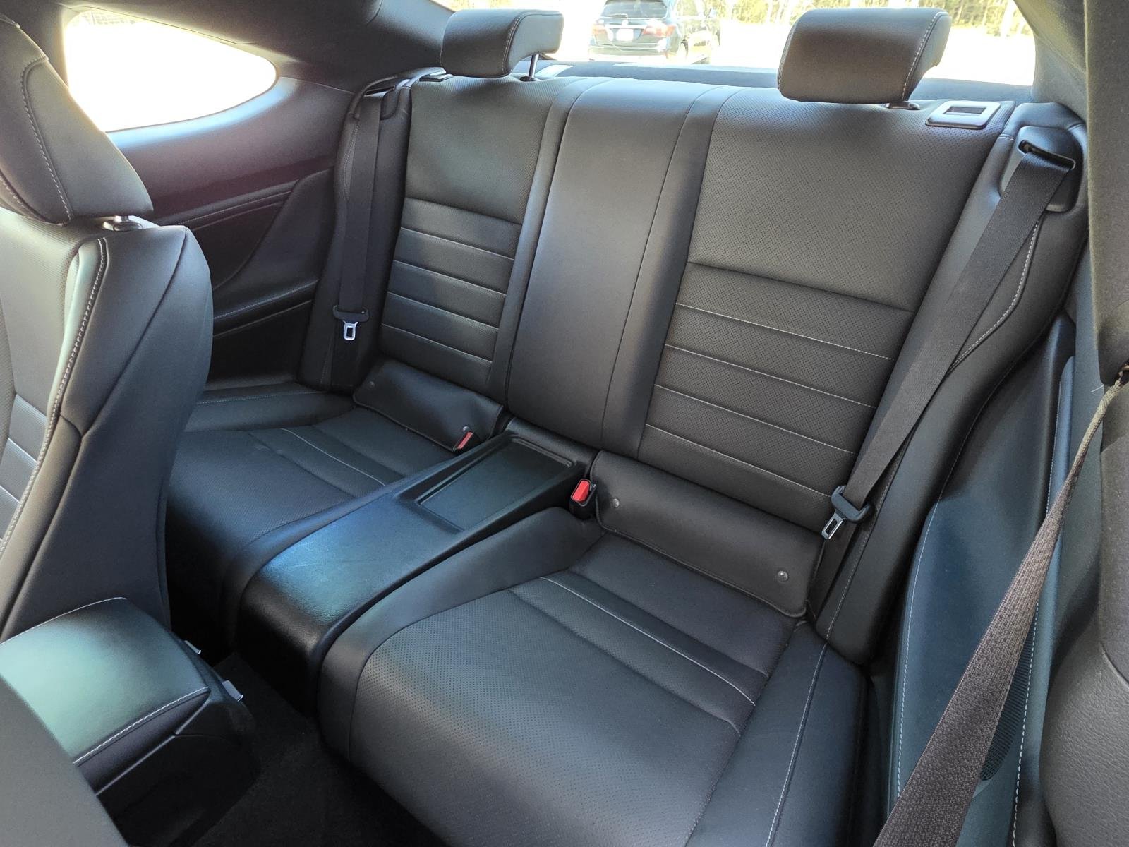 2024 Lexus RC 300 - Photo 10