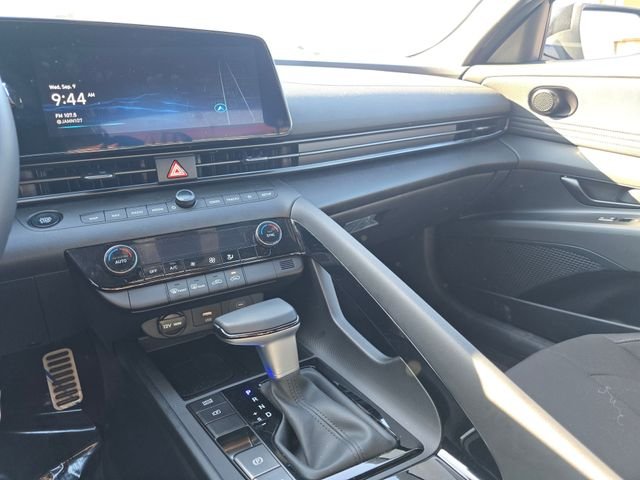 2025 Hyundai Elantra Blue - Photo 33