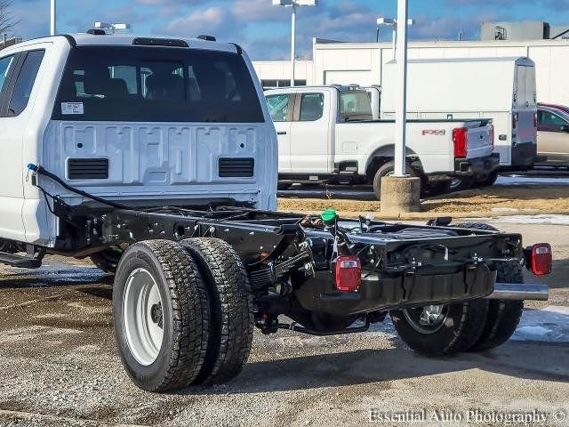 2024 Ford F-550 Super Duty Chassis Cab XL - Photo 39