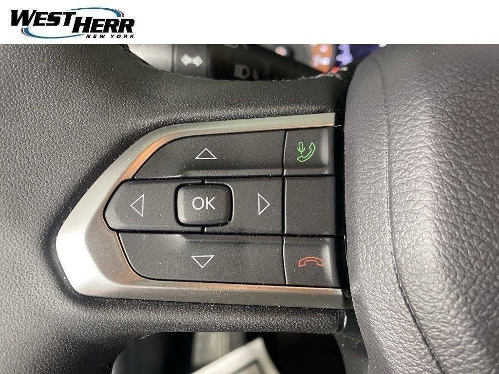 Used 2026 Hydro Blue Pearlcoat Jeep Limited Altitude image 13