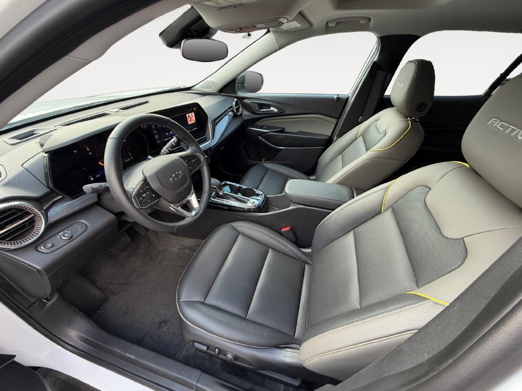 2025 Chevrolet Trax Activ - Photo 17