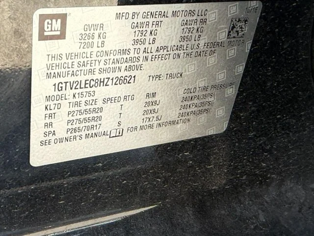 Used 2017 ONYX BLACK GMC NA image 21