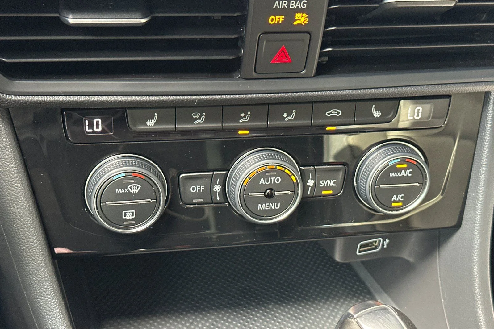 Used 2019 Red Volkswagen R-Line image 19