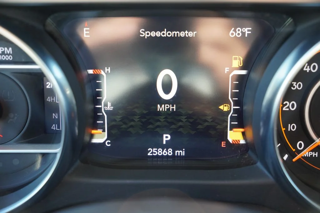 Used 2023 White Jeep Willys image 33
