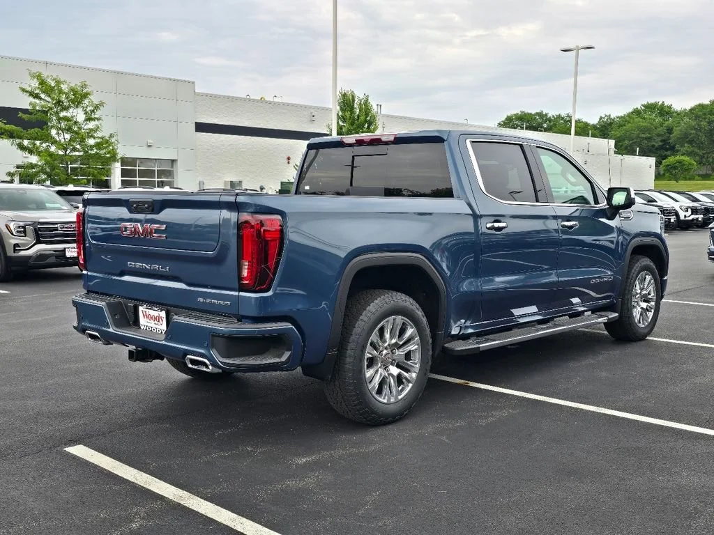 2026 GMC Sierra 1500 Denali - Photo 8
