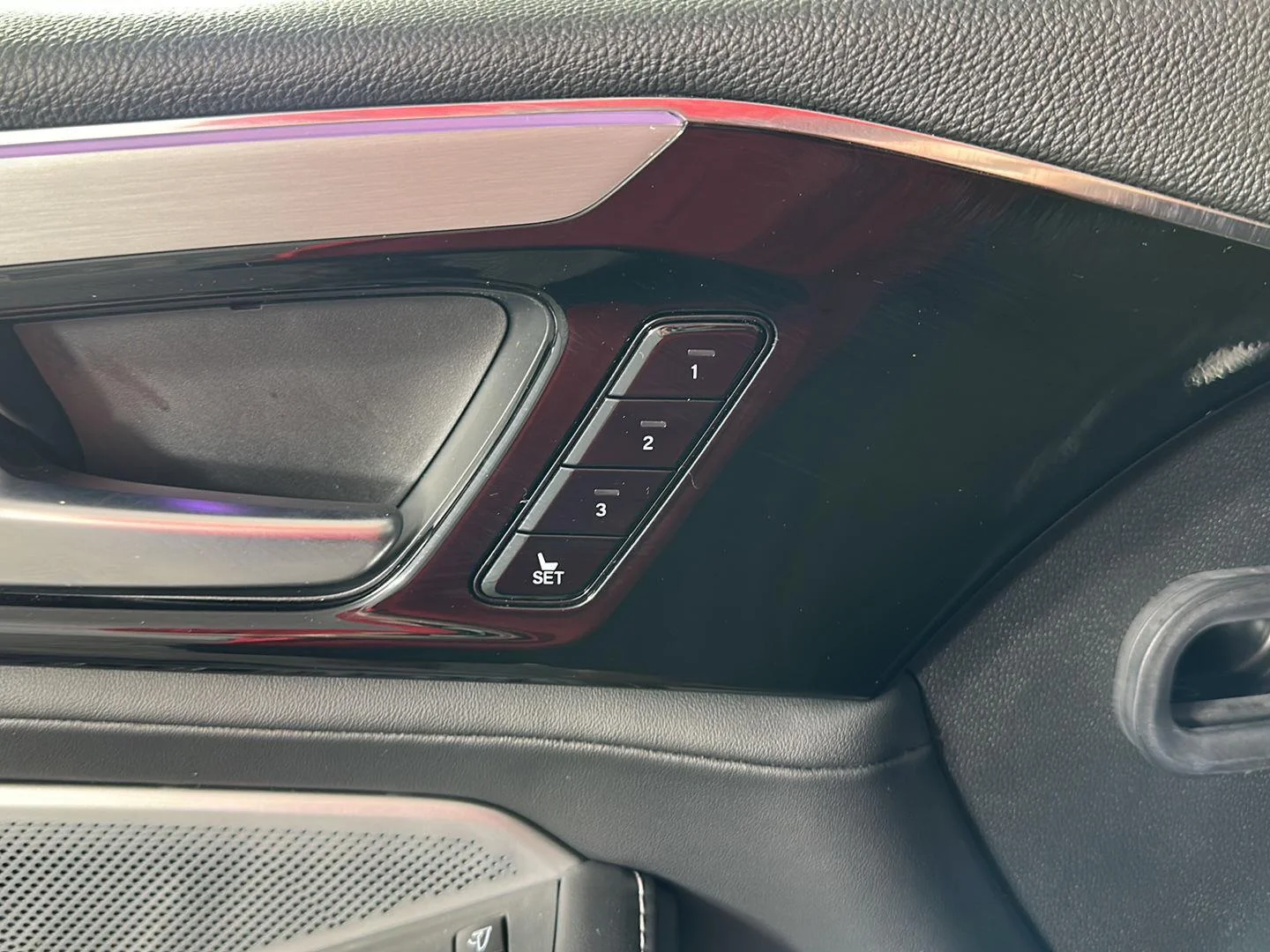 Used 2025 Liquid Carbon Metallic Acura SH-AWD w/Tech image 20