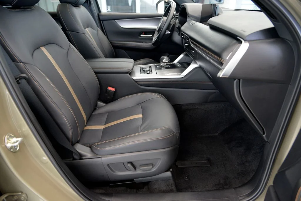Certified Used 2025 Beige Mazda Premium Plus image 31
