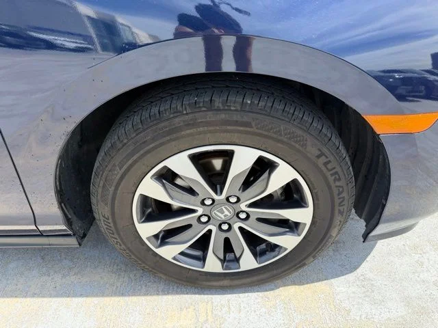 Used 2024 Blue Honda EX-L image 9