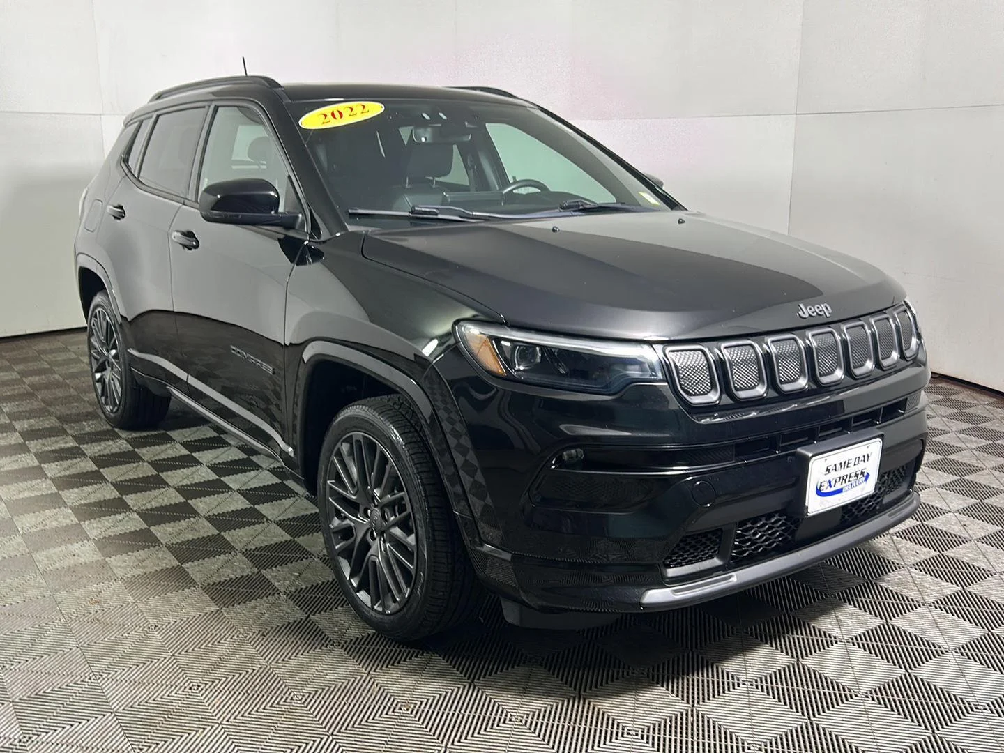 Used 2022 Black Jeep High Altitude image 4