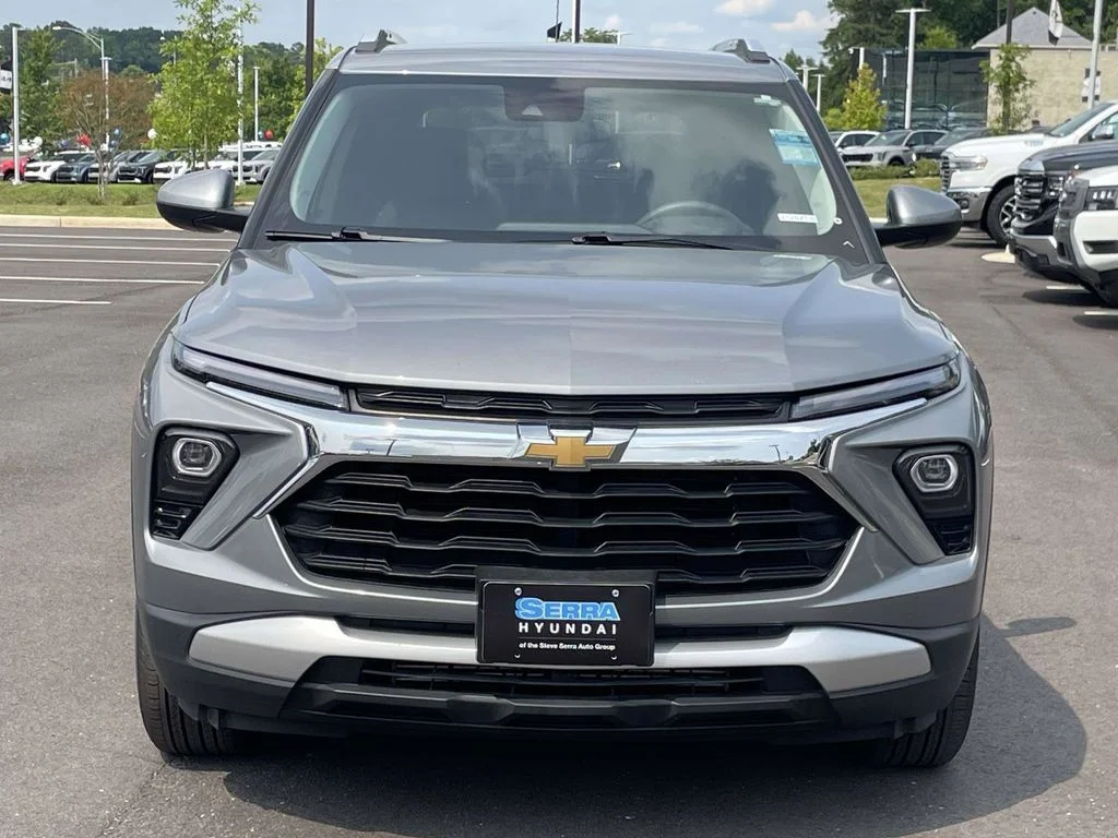Used 2025 Gray Chevrolet LT image 8