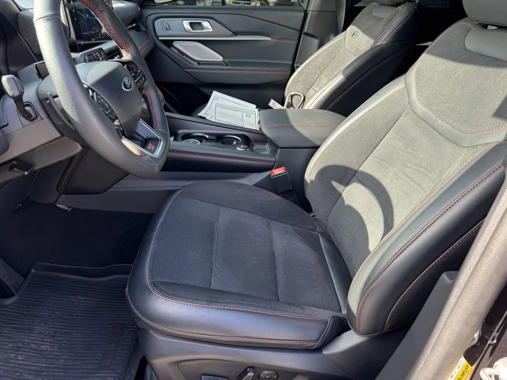 Used 2025 Black Metallic Ford ST image 10
