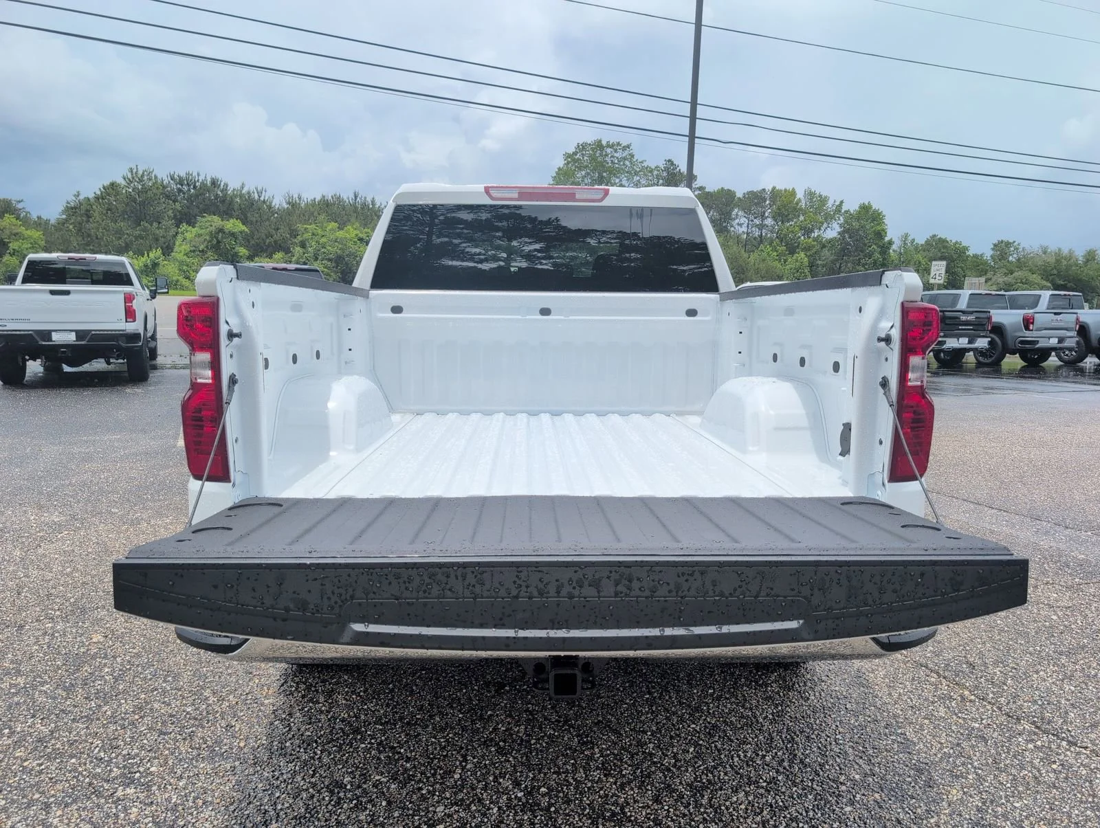 2026 Chevrolet Silverado 1500 LT - Photo 5