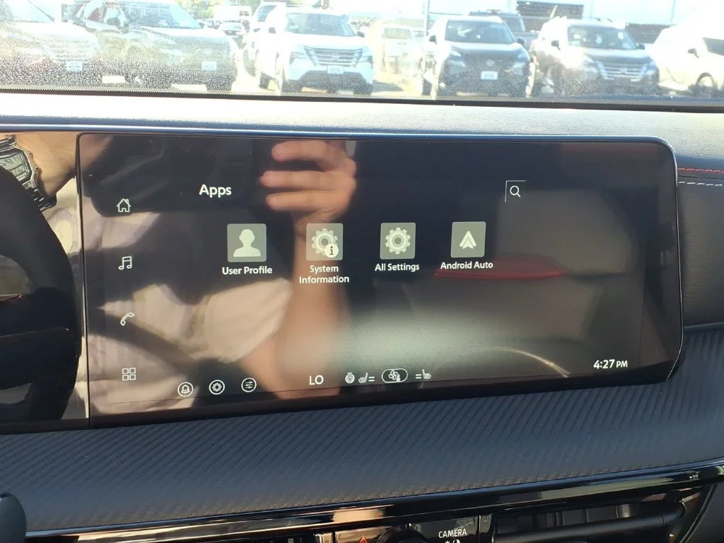 New 2027 Canyon Bronze Metallic Nissan SR image 17