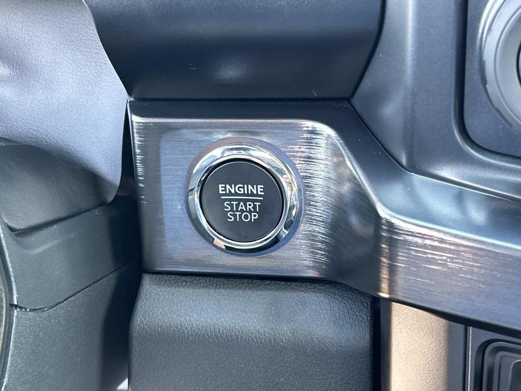 Certified Used 2025 Carbonized Gray Metallic Ford Lariat image 34