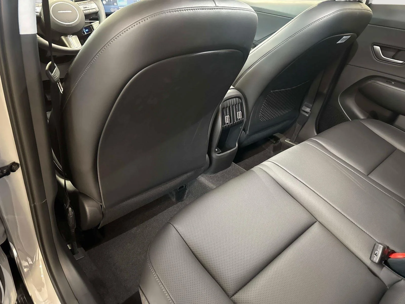 New 2026 Cyber Gray Metallic Hyundai Limited image 15