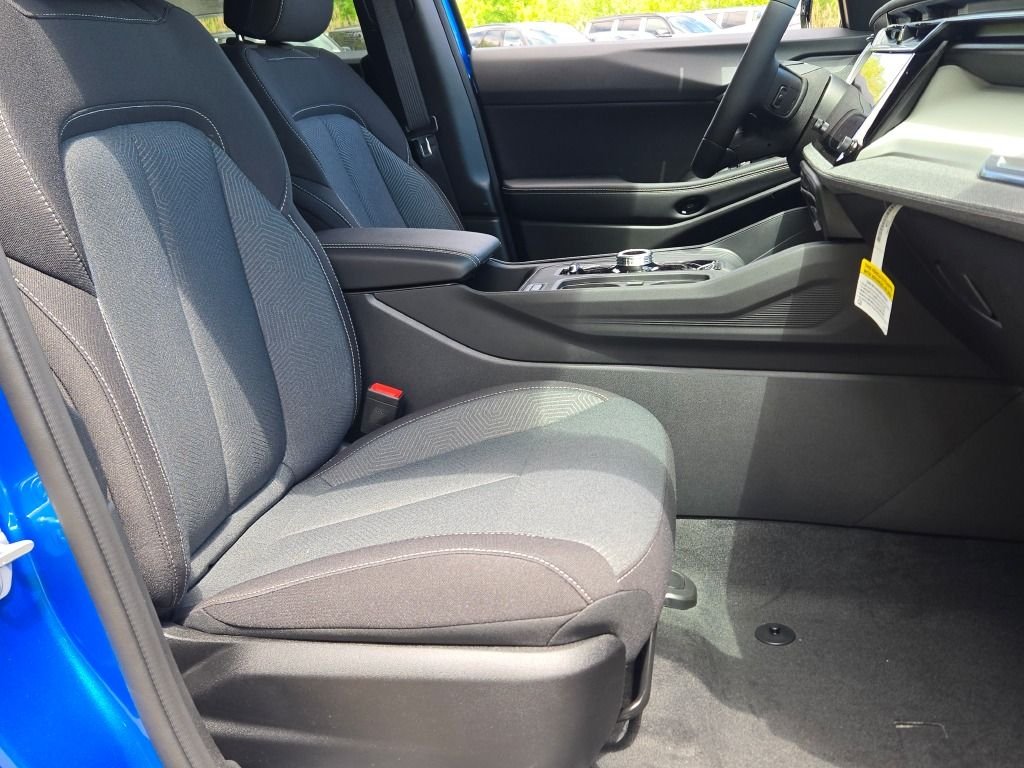 New 2026 Hydro Blue Pearl-Coat Exterior Paint Jeep Laredo image 6