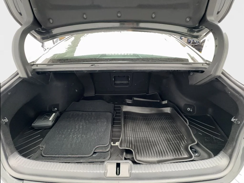 Used 2023 Black Lexus 350 image 17